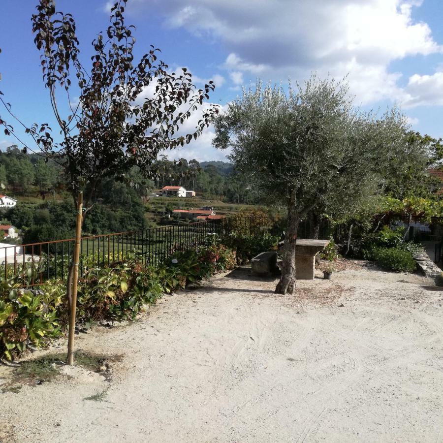 Casa Na Quinta De Valinhas Daire Vitorino dos Piães Dış mekan fotoğraf